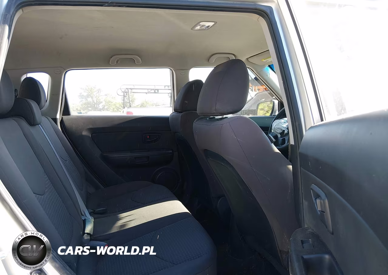 2012 Kia Soul VIN:KNDJT2A56C7435828 - 8
