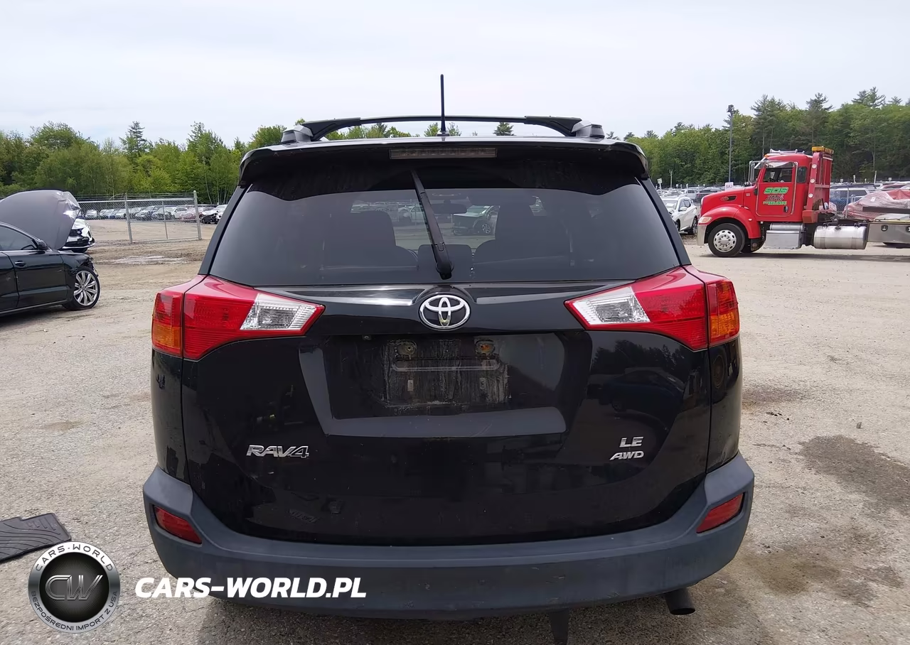 2015 Toyota Rav4 Le VIN:2T3BFREV4FW268246 - 16