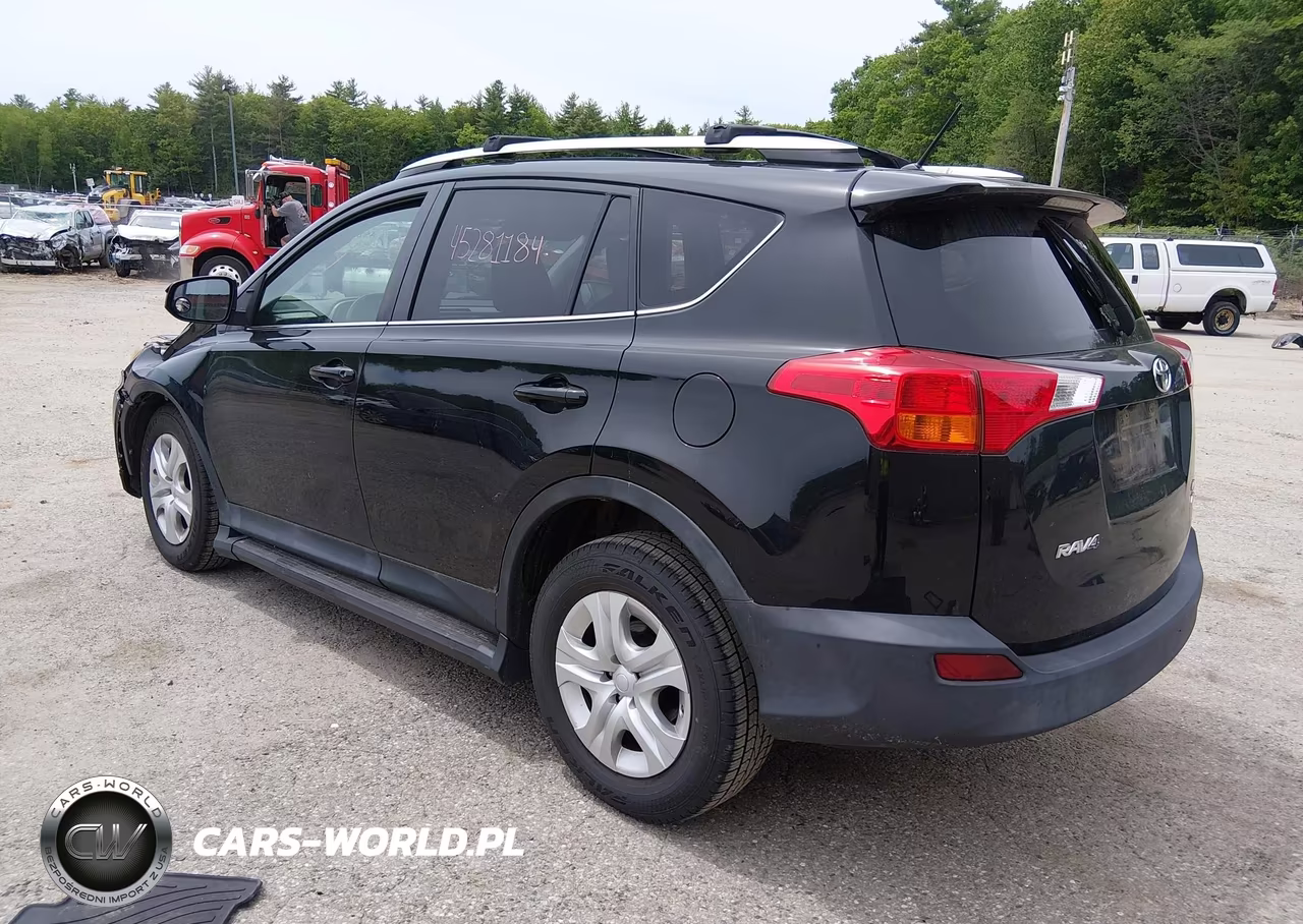 2015 Toyota Rav4 Le VIN:2T3BFREV4FW268246 - 3