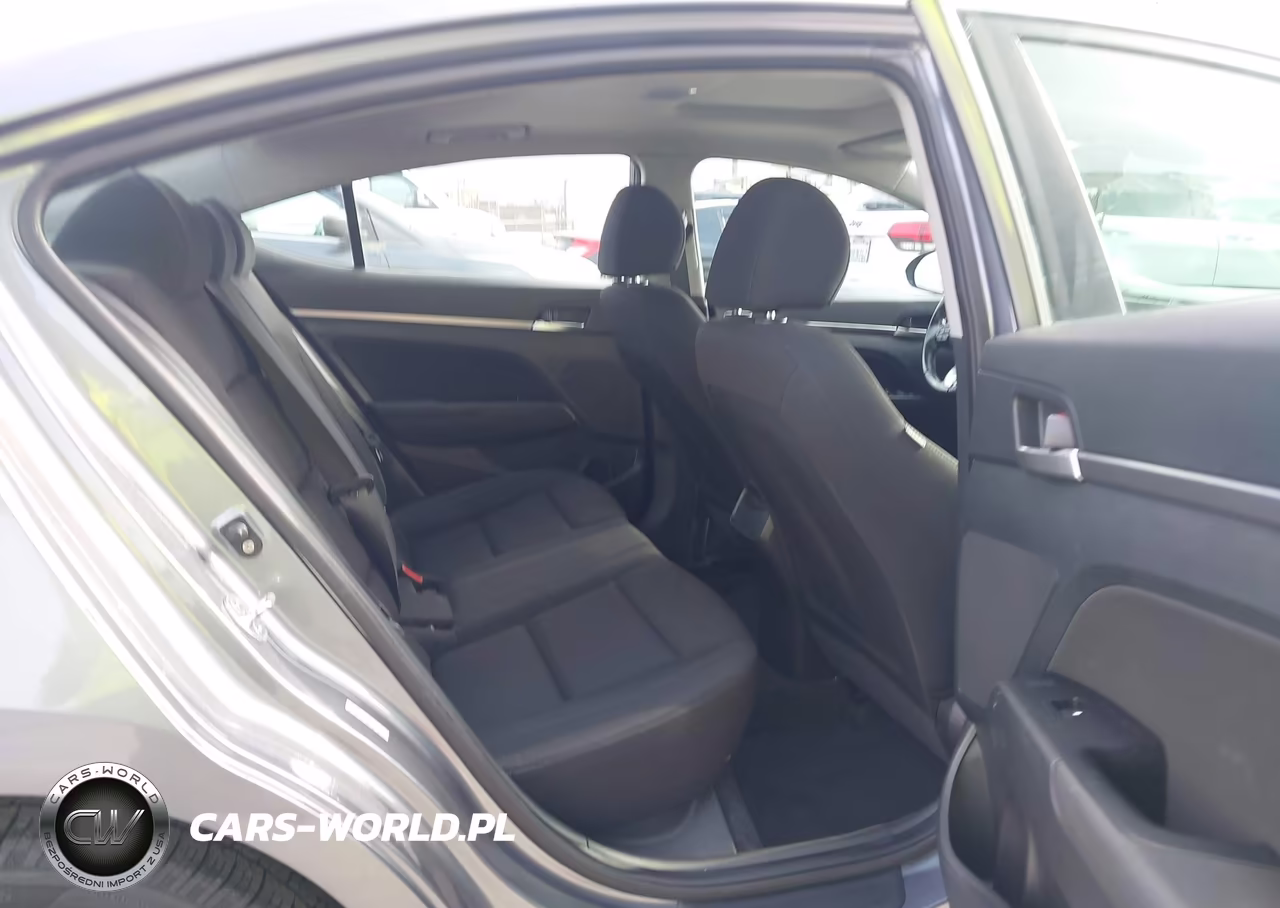 2019 Hyundai Elantra Value Edition VIN:KMHD84LF2KU878229 - 8