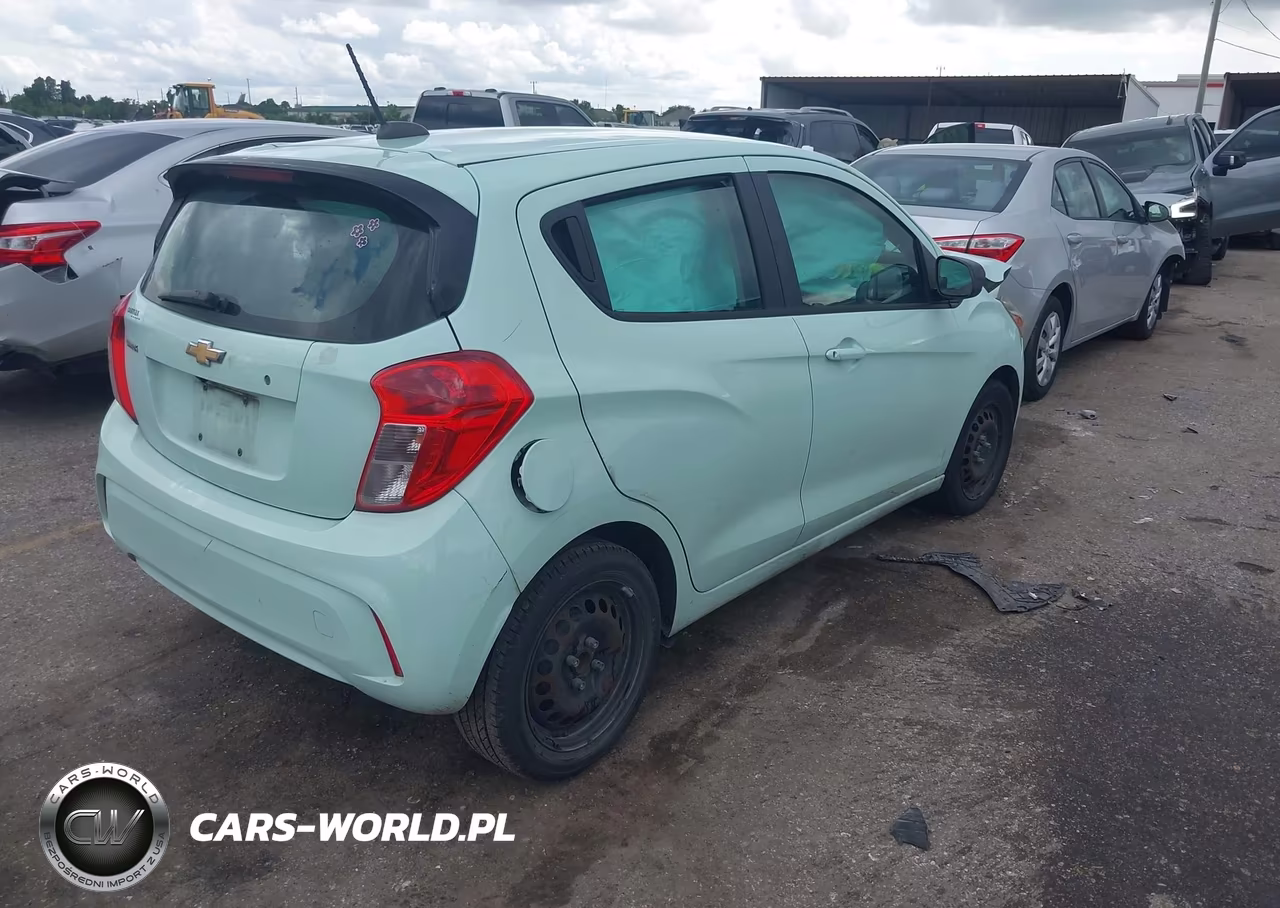 2017 Chevrolet Spark Ls Cvt VIN:KL8CB6SA8HC745663 - 4