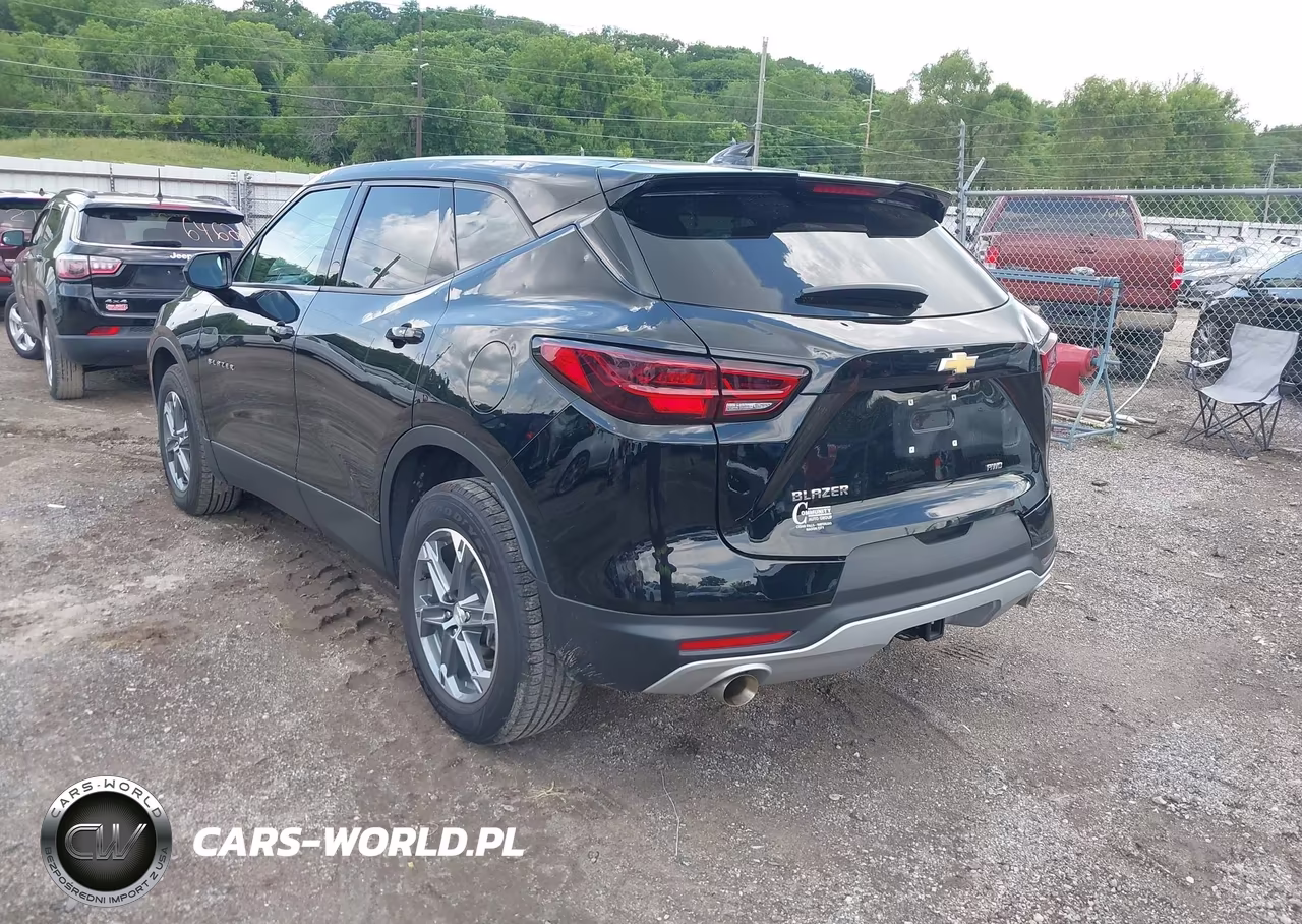 2023 Chevrolet Blazer Awd 2Lt VIN:3GNKBHR45PS223300 - 3