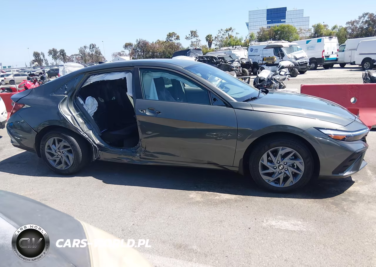 2025 Hyundai Elantra Hybrid Blue VIN:KMHLM4DJ5SU137356 - 14