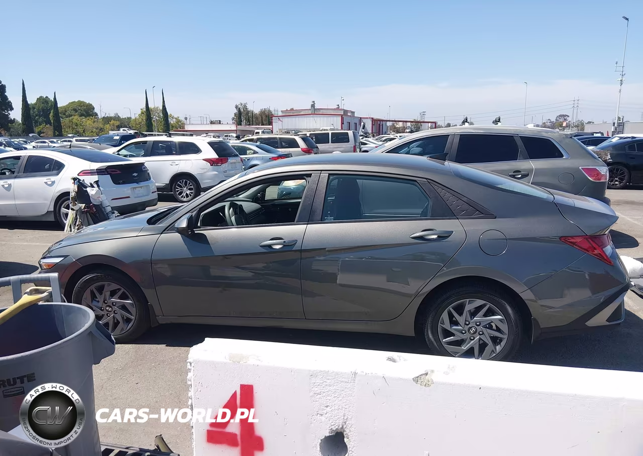 2025 Hyundai Elantra Hybrid Blue VIN:KMHLM4DJ5SU137356 - 15