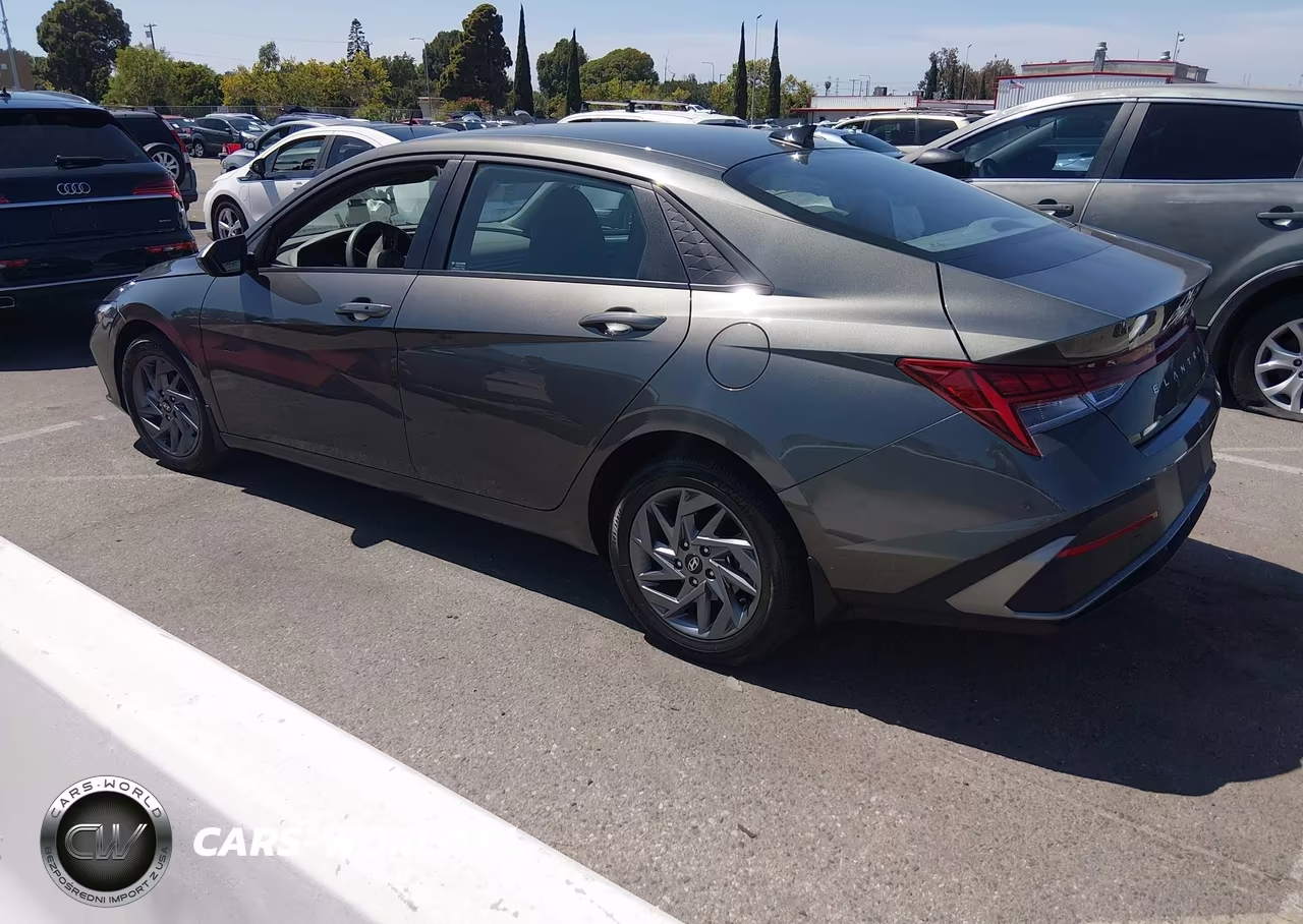 2025 Hyundai Elantra Hybrid Blue VIN:KMHLM4DJ5SU137356 - 3