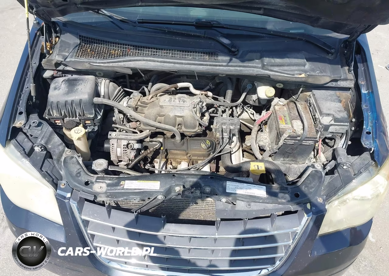 2008 Chrysler Town & Country Touring VIN:2A8HR54P78R695858 - 10