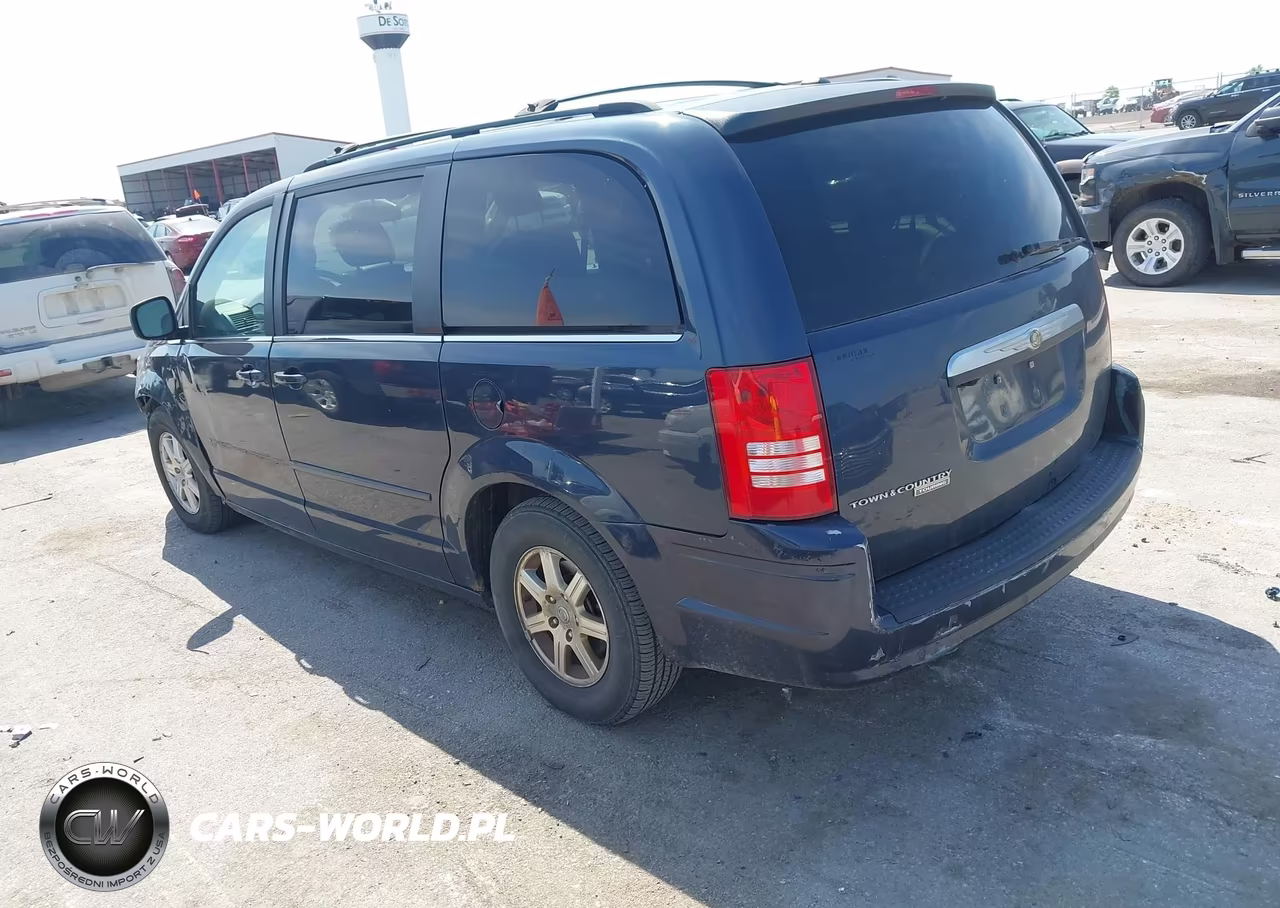 2008 Chrysler Town & Country Touring VIN:2A8HR54P78R695858 - 3