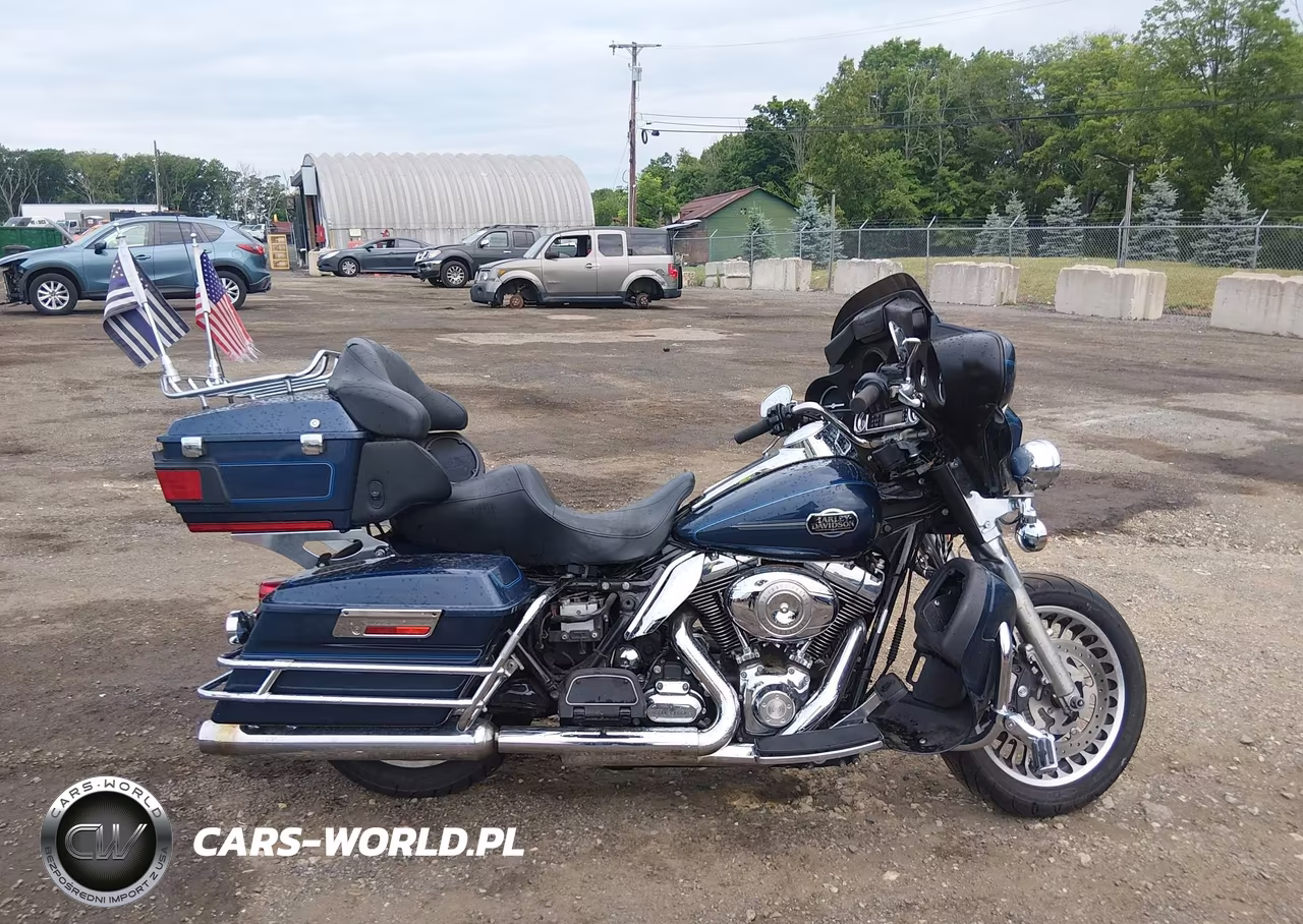 2009 Harley-Davidson Flhtcu VIN:1HD1FC4179Y686512 - 11