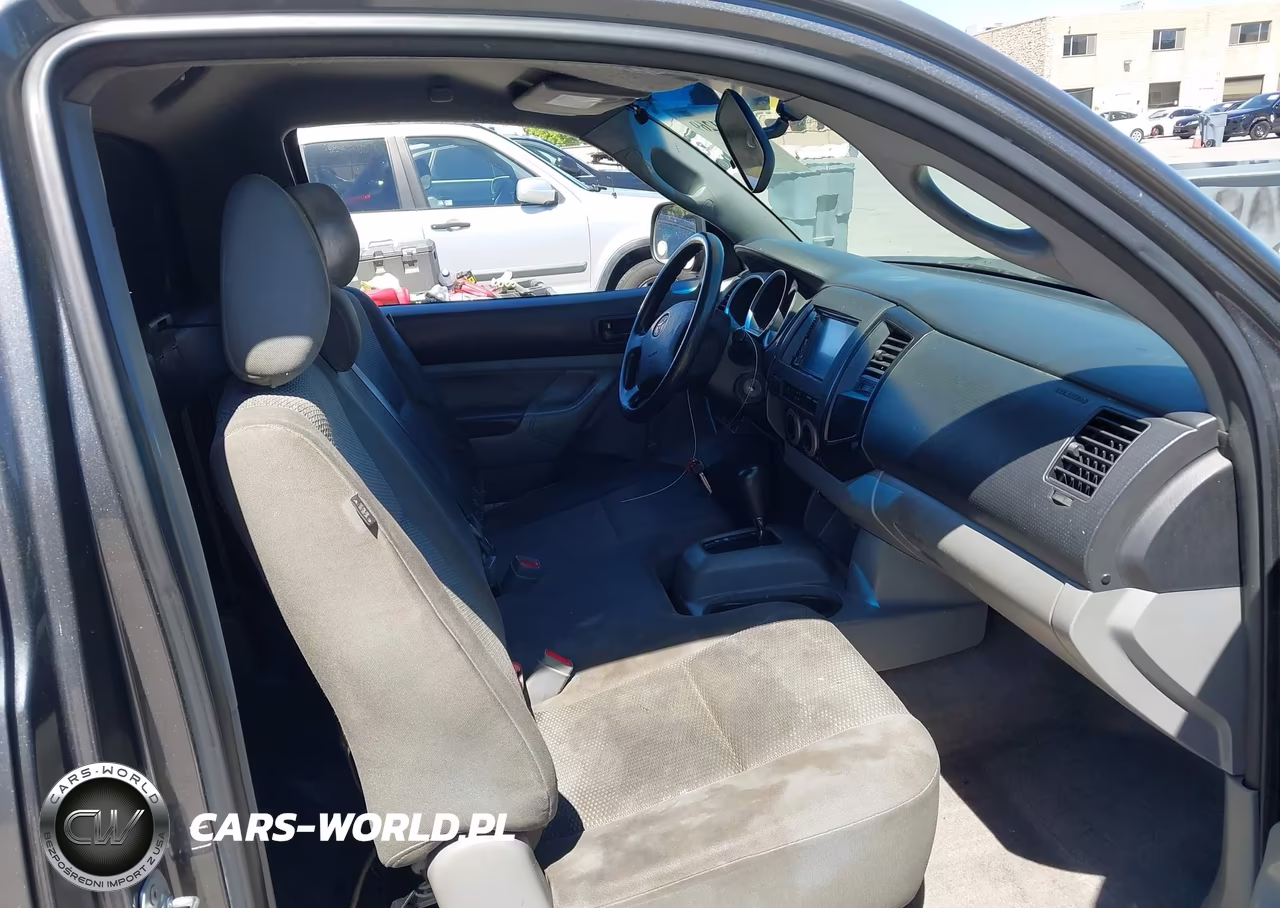 2010 Toyota Tacoma VIN:5TENX4CN8AZ708885 - 5