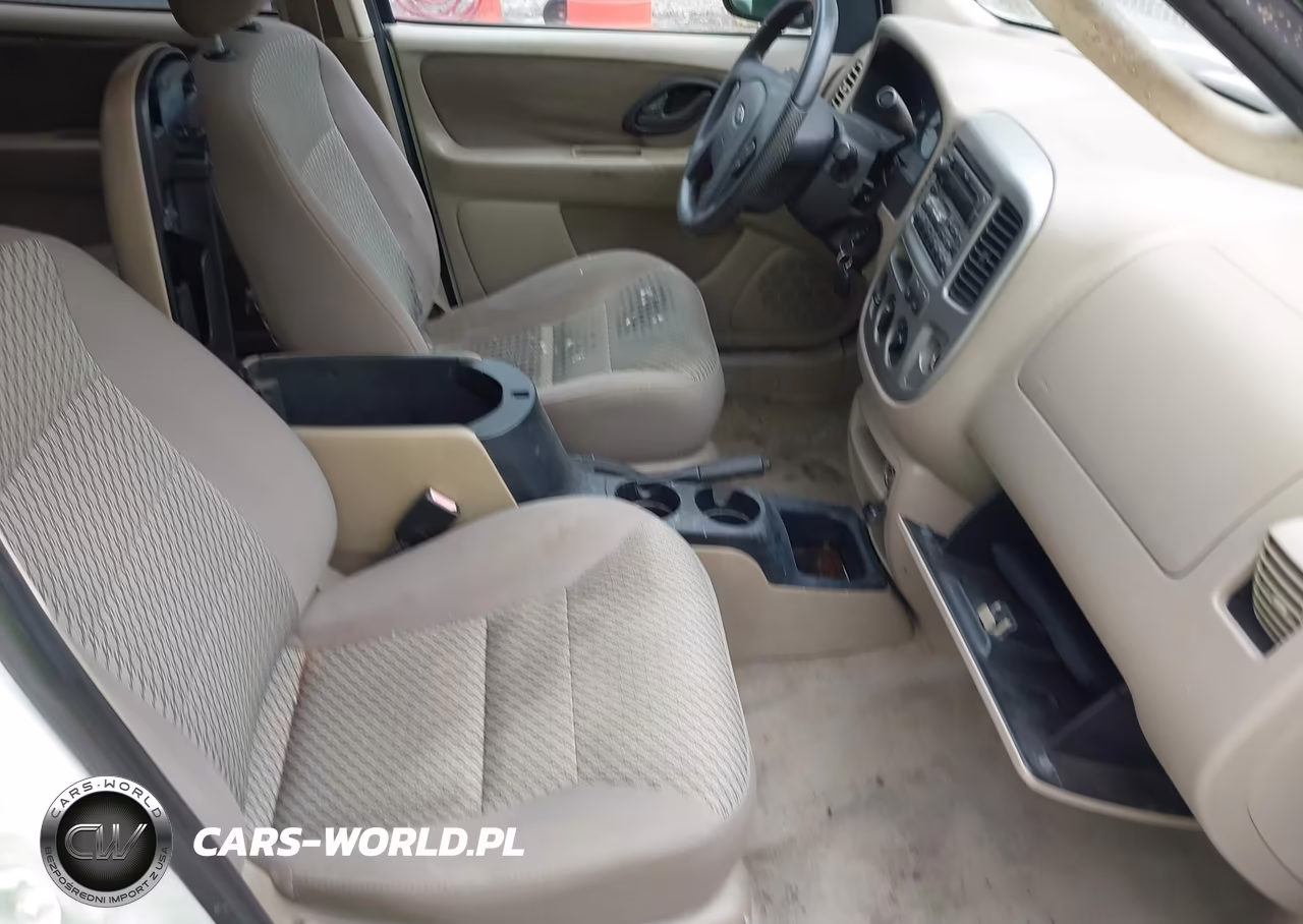 2004 Ford Escape Xlt VIN:1FMYU03174DA15939 - 5