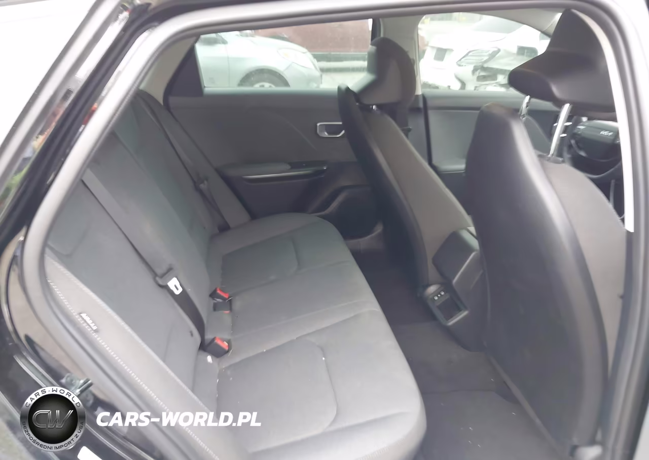 2025 Kia K4 Lxs VIN:3KPFT4DE2SE236013 - 8