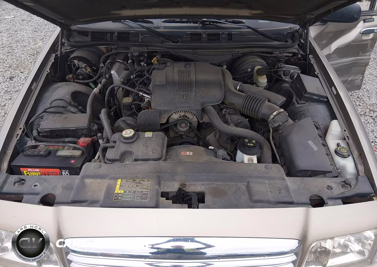 2004 Ford Crown Victoria Lx VIN:2FAFP74W84X157933 - 10