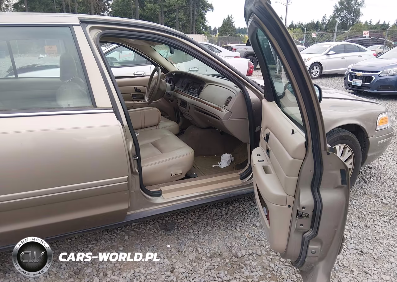 2004 Ford Crown Victoria Lx VIN:2FAFP74W84X157933 - 5