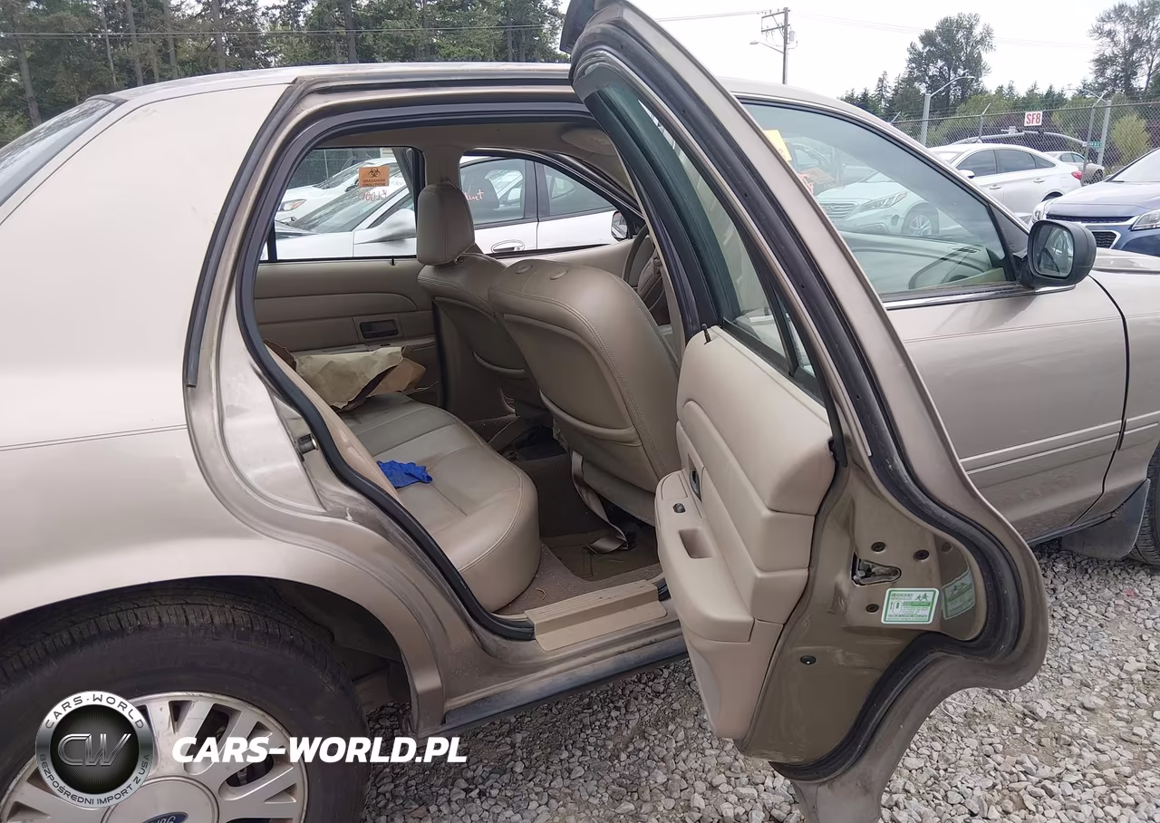 2004 Ford Crown Victoria Lx VIN:2FAFP74W84X157933 - 8