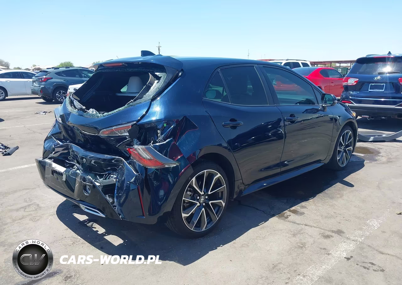2022 Toyota Corolla Xse VIN:JTNC4MBE3N3173854 - 4