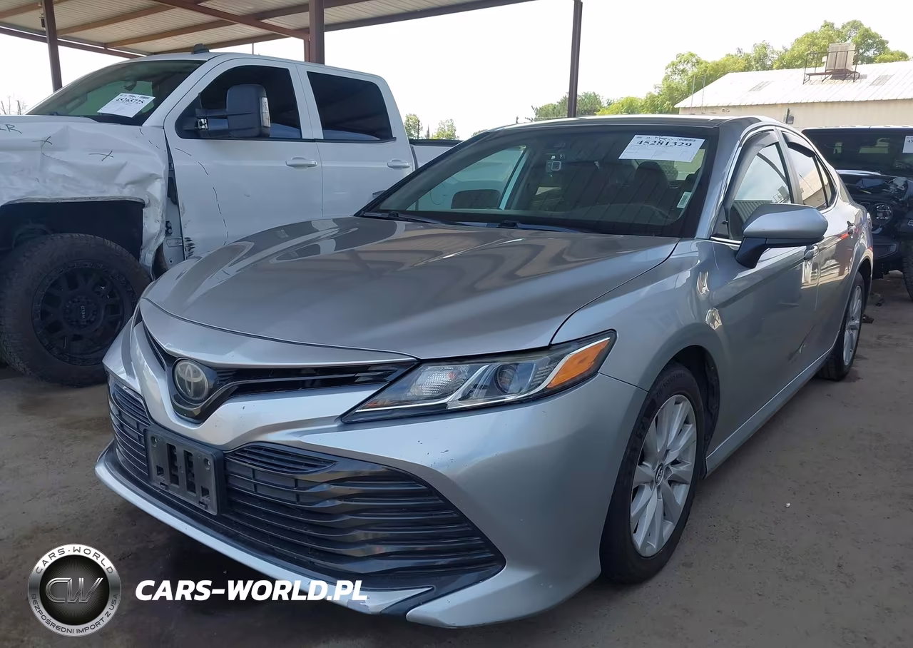 2019 Toyota Camry Le VIN:4T1B11HK4KU719843 - 2