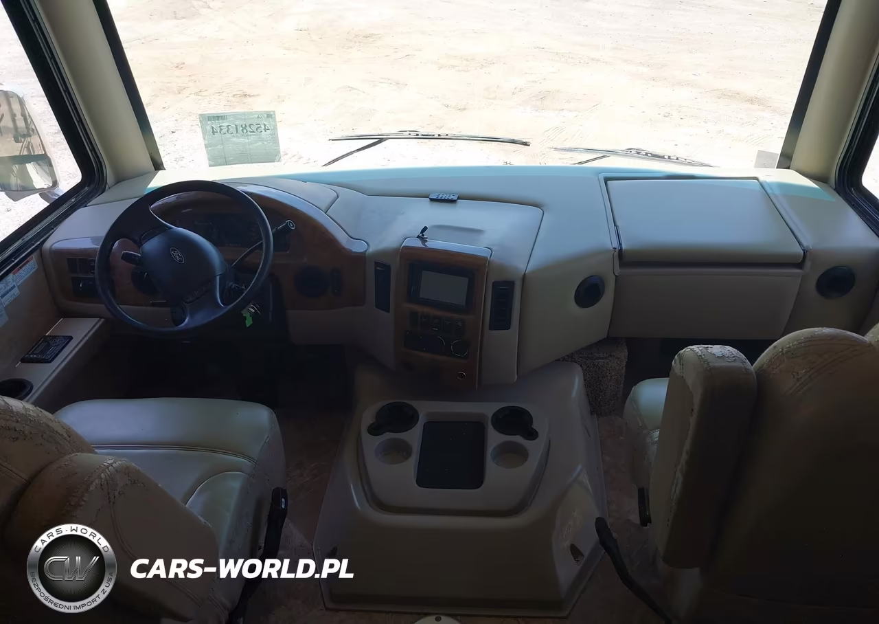2016 Ford F53 VIN:1F66F5DY3G0A10329 - 5