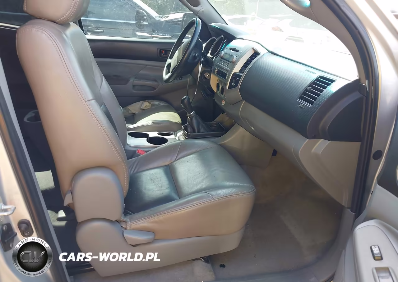 2008 Toyota Tacoma VIN:5TEUX42N38Z475621 - 5