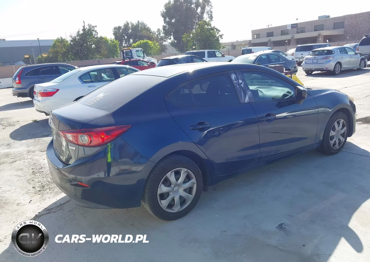 2014 Mazda Mazda3 I Sport VIN:JM1BM1U75E1118301 - 4