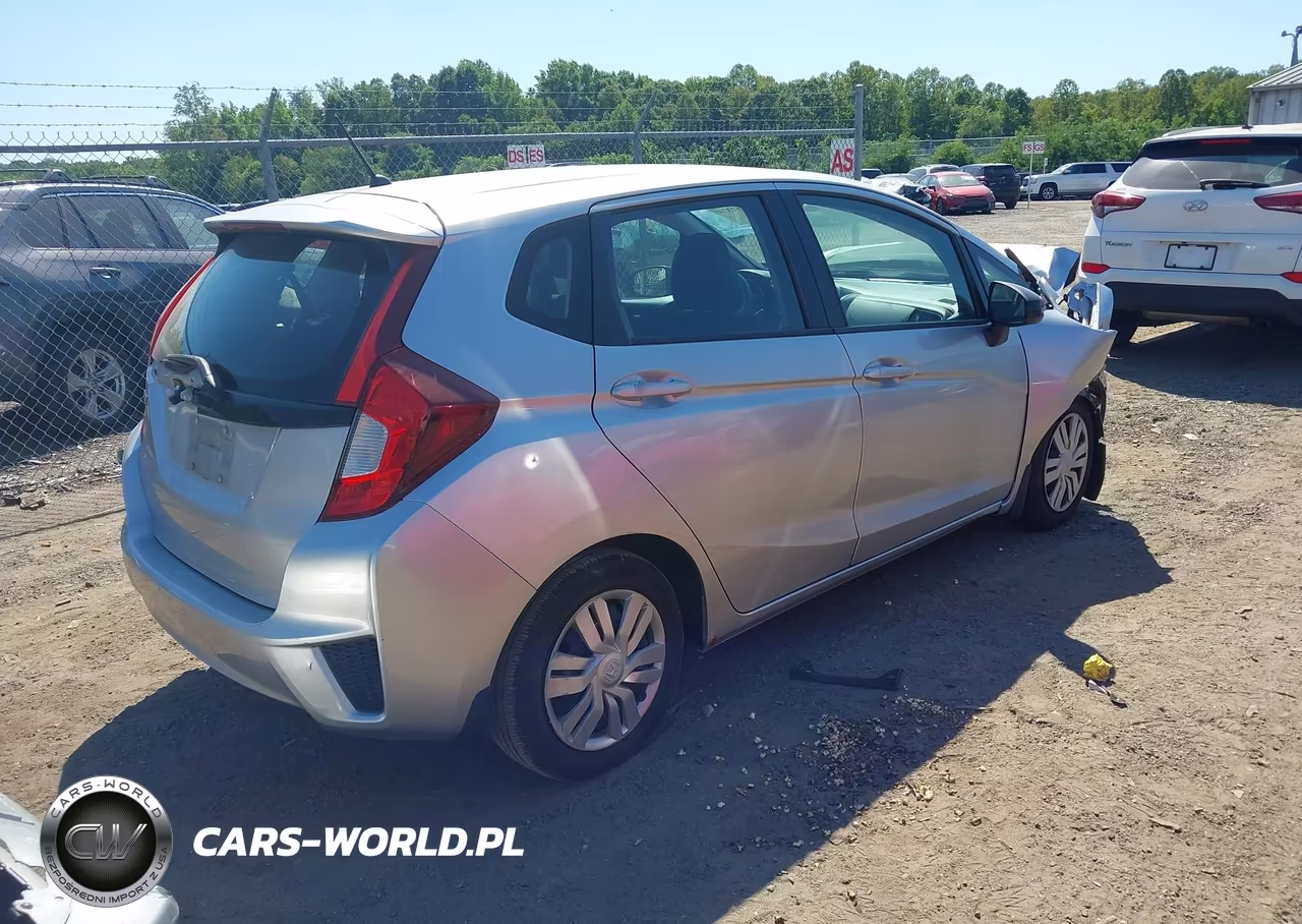 2015 Honda Fit Lx VIN:3HGGK5H59FM754589 - 4