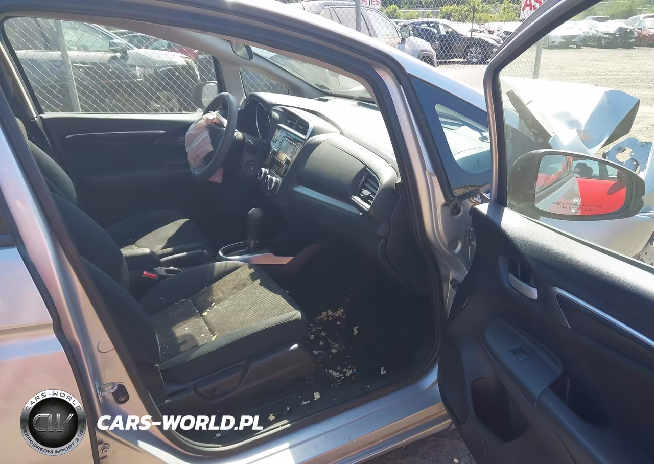 2015 Honda Fit Lx VIN:3HGGK5H59FM754589 - 5