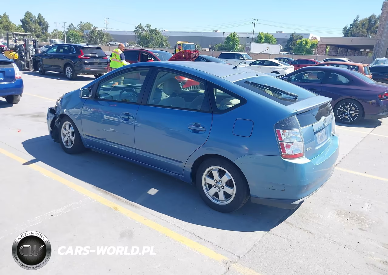 2004 Toyota Prius VIN:JTDKB20UX40007044 - 3