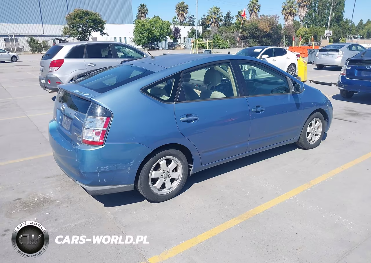 2004 Toyota Prius VIN:JTDKB20UX40007044 - 4