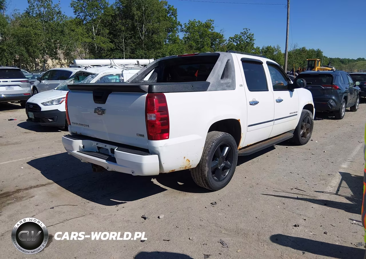 2010 Chevrolet Avalanche 1500 Ltz VIN:3GNVKGE09AG156446 - 4