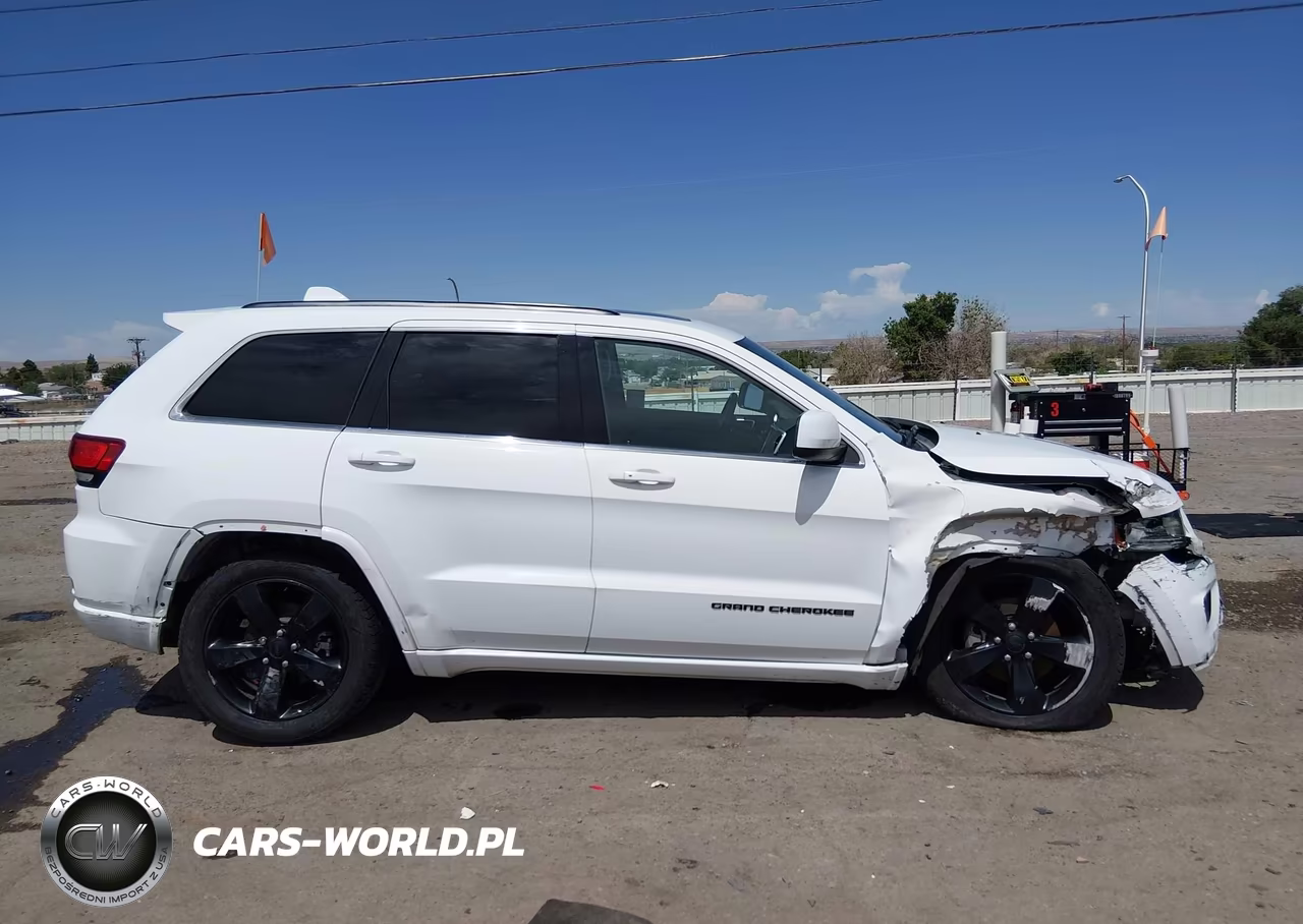 2015 Jeep Grand Cherokee Altitude VIN:1C4RJEAG9FC936039 - 14