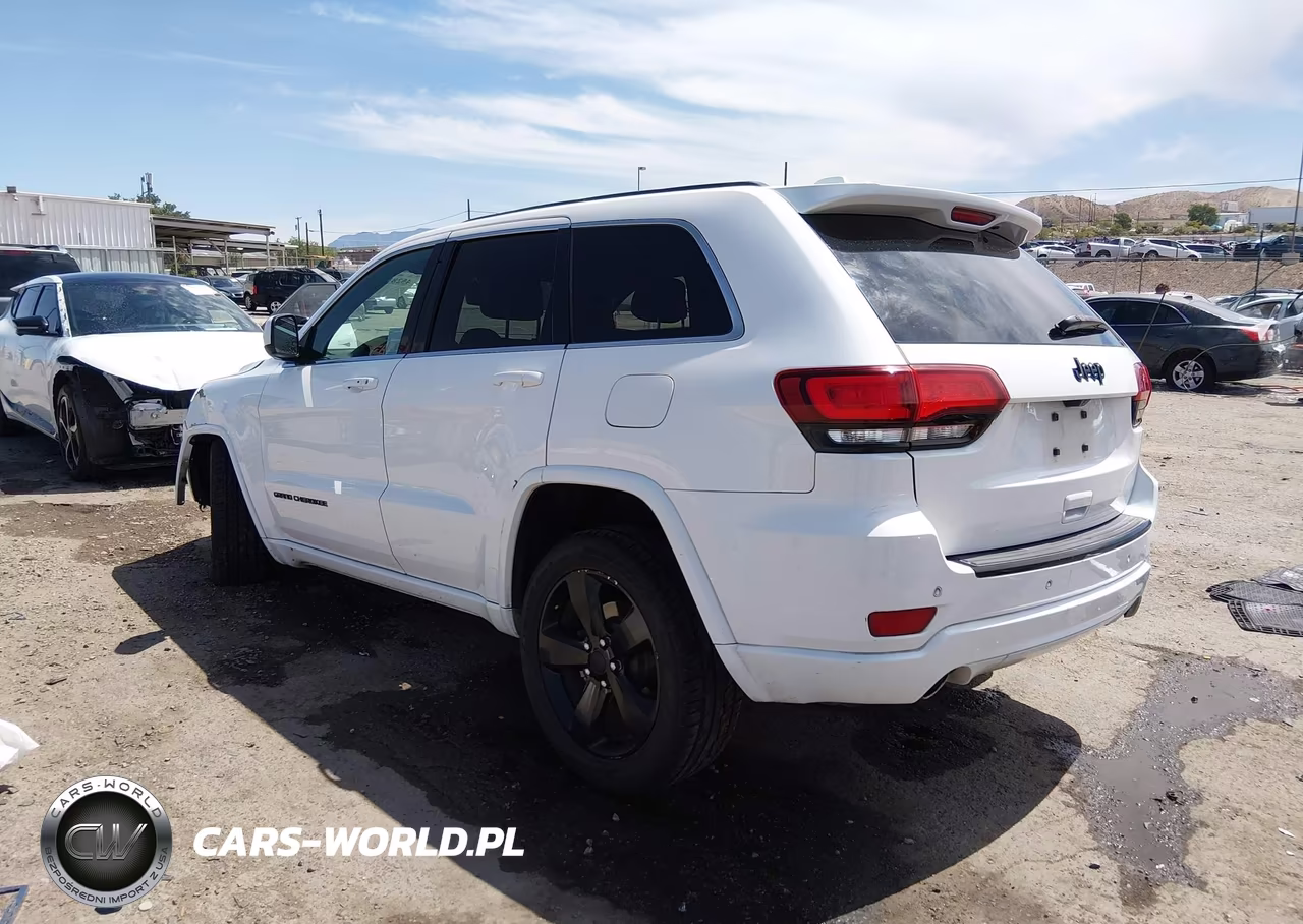 2015 Jeep Grand Cherokee Altitude VIN:1C4RJEAG9FC936039 - 3