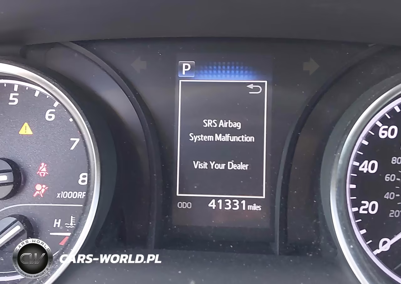 2018 Toyota Camry Le VIN:JTNB11HK7J3005340 - 16