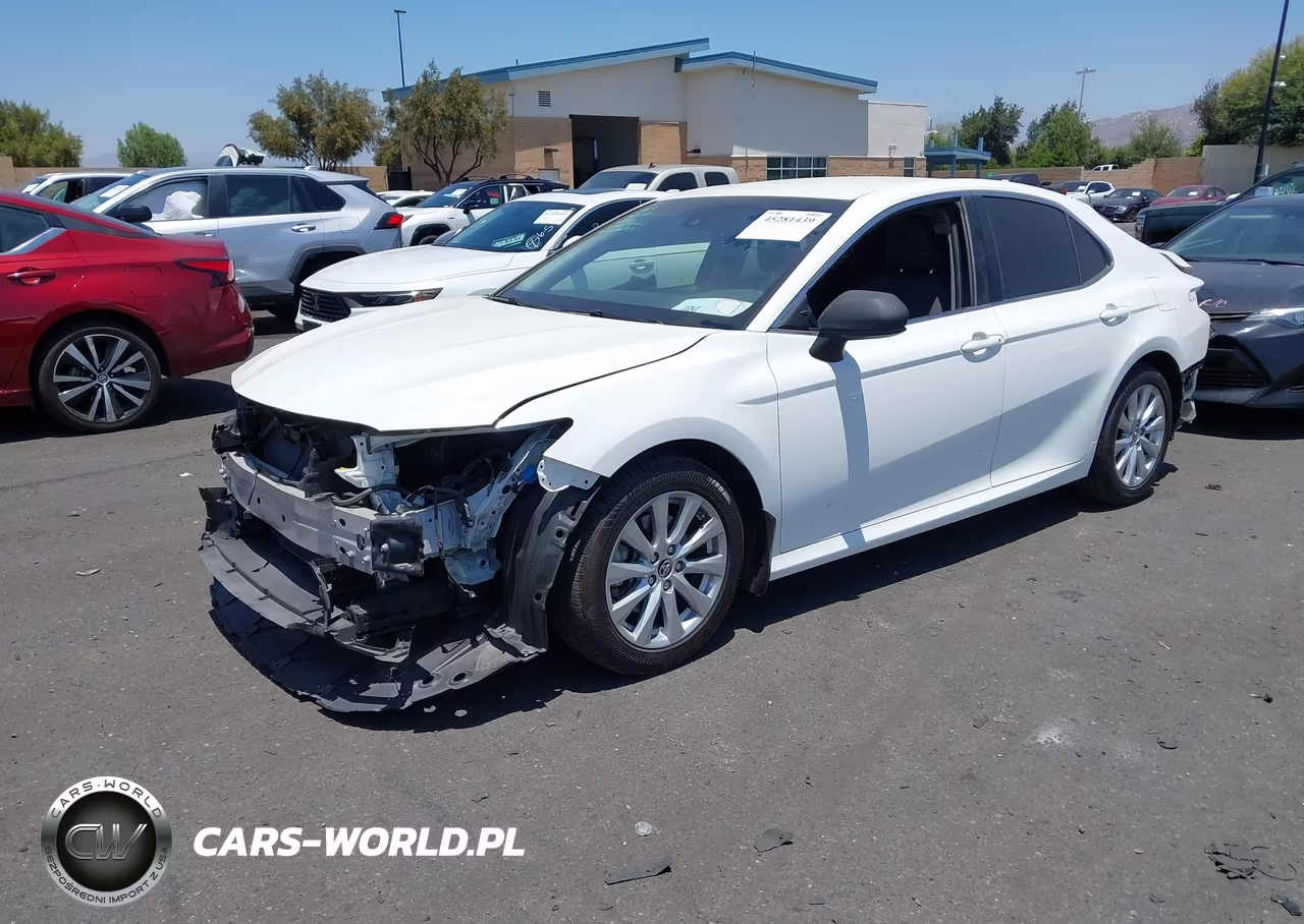 2018 Toyota Camry Le VIN:JTNB11HK7J3005340 - 2