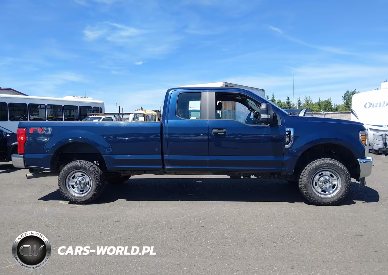 2018 Ford F-250 Xl VIN:1FT7X2B66JEC48748 - 13
