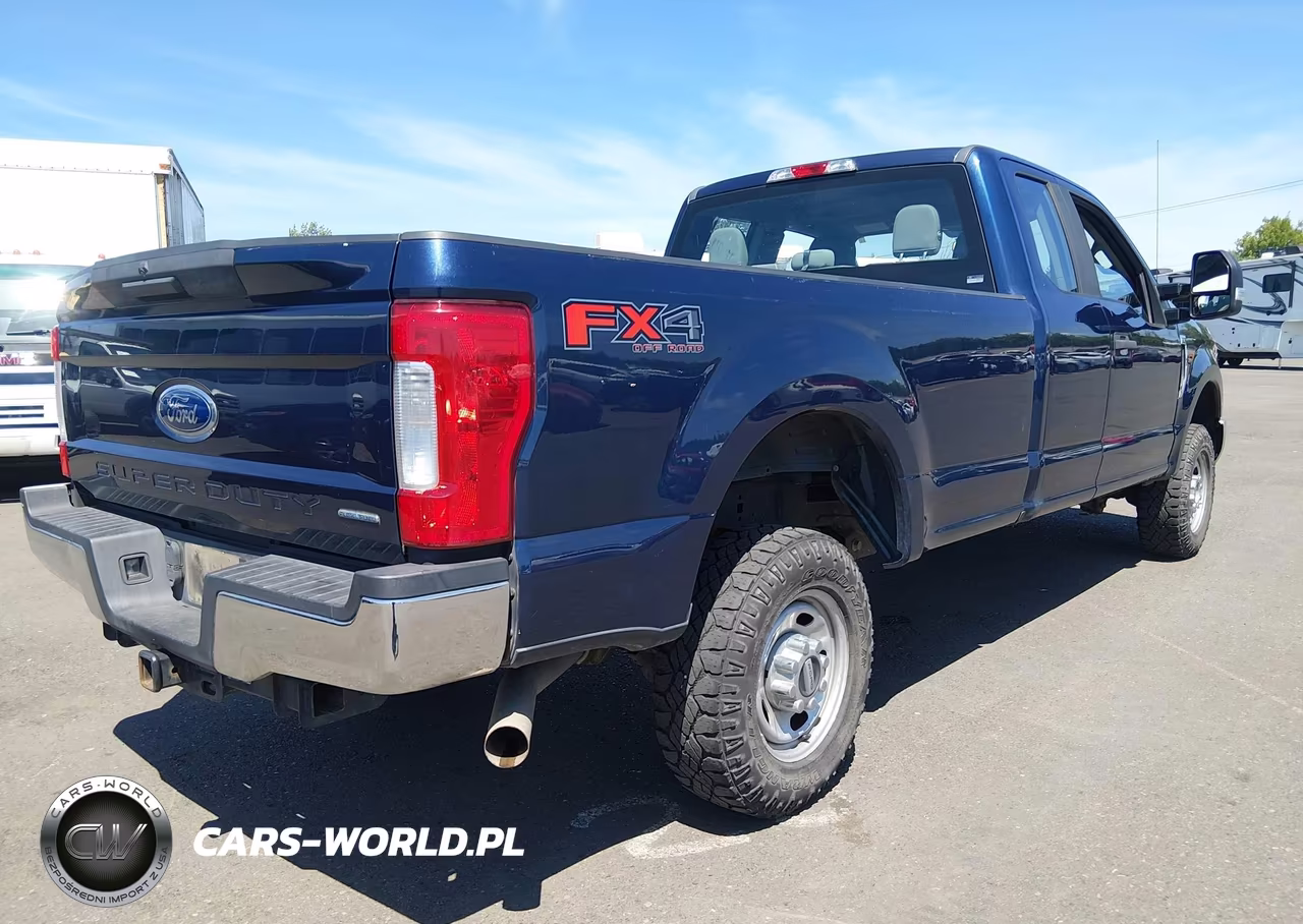 2018 Ford F-250 Xl VIN:1FT7X2B66JEC48748 - 4