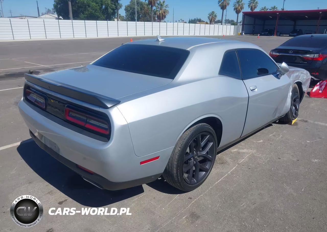 2020 Dodge Challenger Sxt VIN:2C3CDZAG2LH165246 - 4