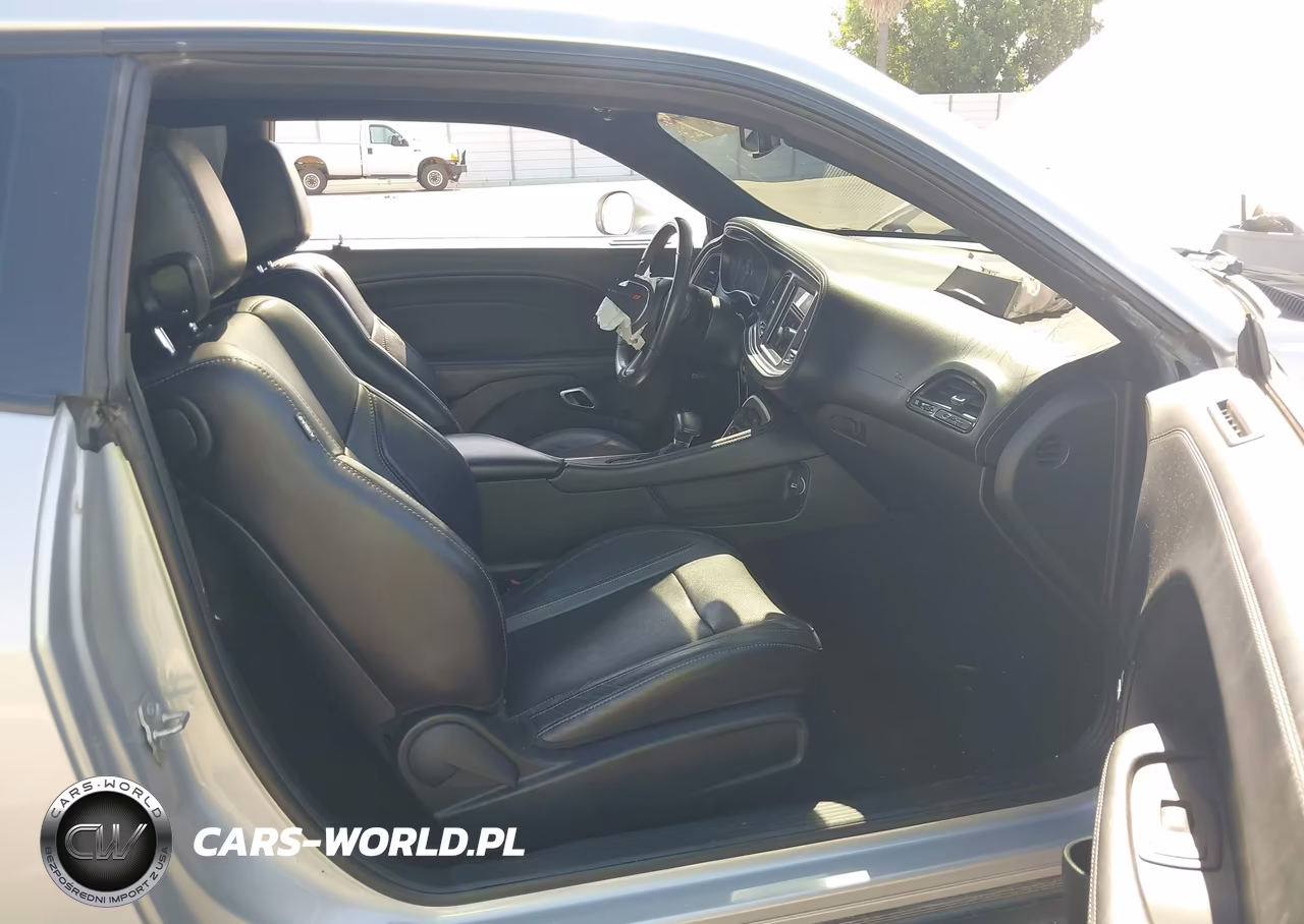 2020 Dodge Challenger Sxt VIN:2C3CDZAG2LH165246 - 5