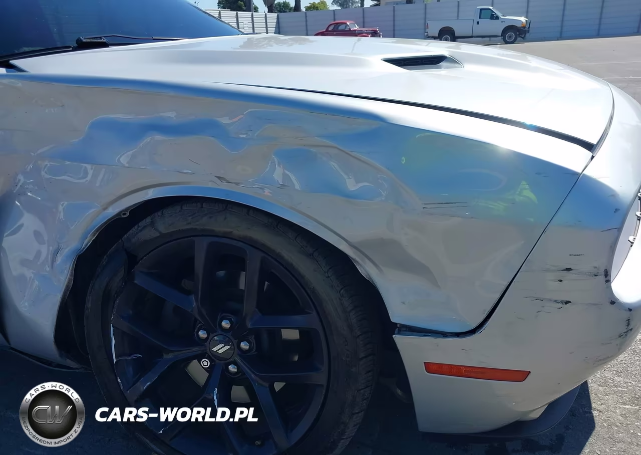 2020 Dodge Challenger Sxt VIN:2C3CDZAG2LH165246 - 6