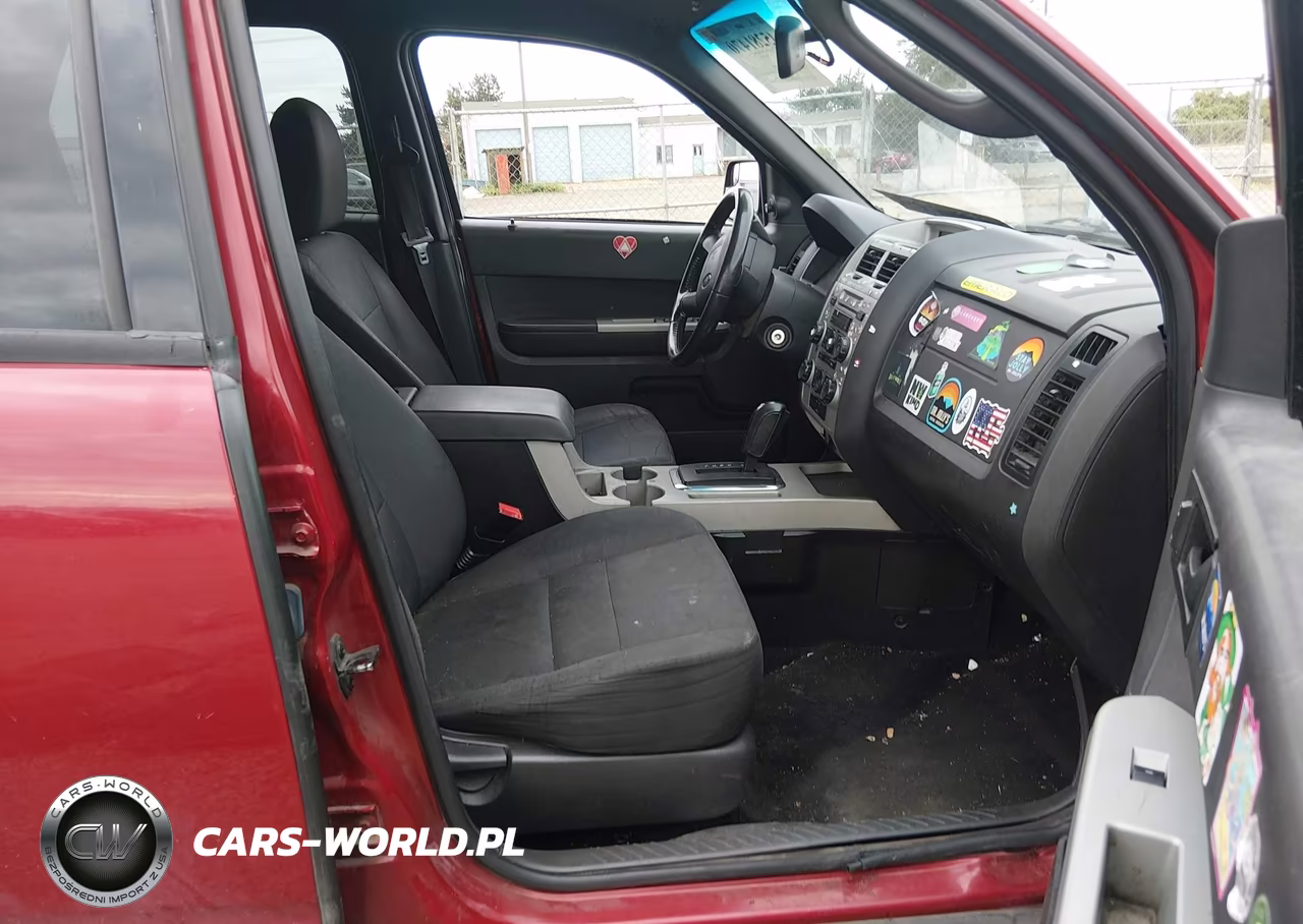 2011 Ford Escape Xlt VIN:1FMCU9D73BKC11418 - 5