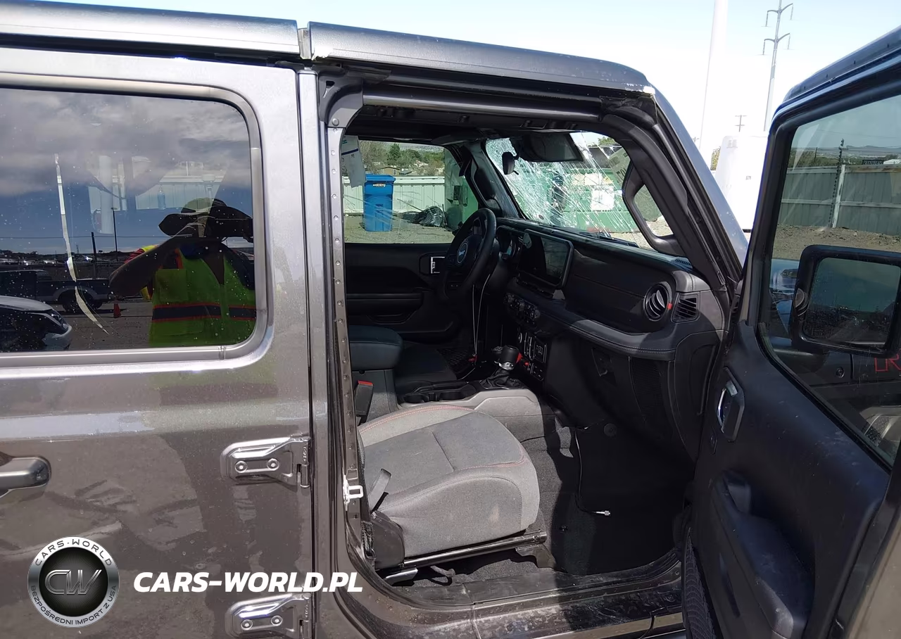 2025 Jeep Gladiator Rubicon VIN:1C6RJTBG6SL540686 - 5