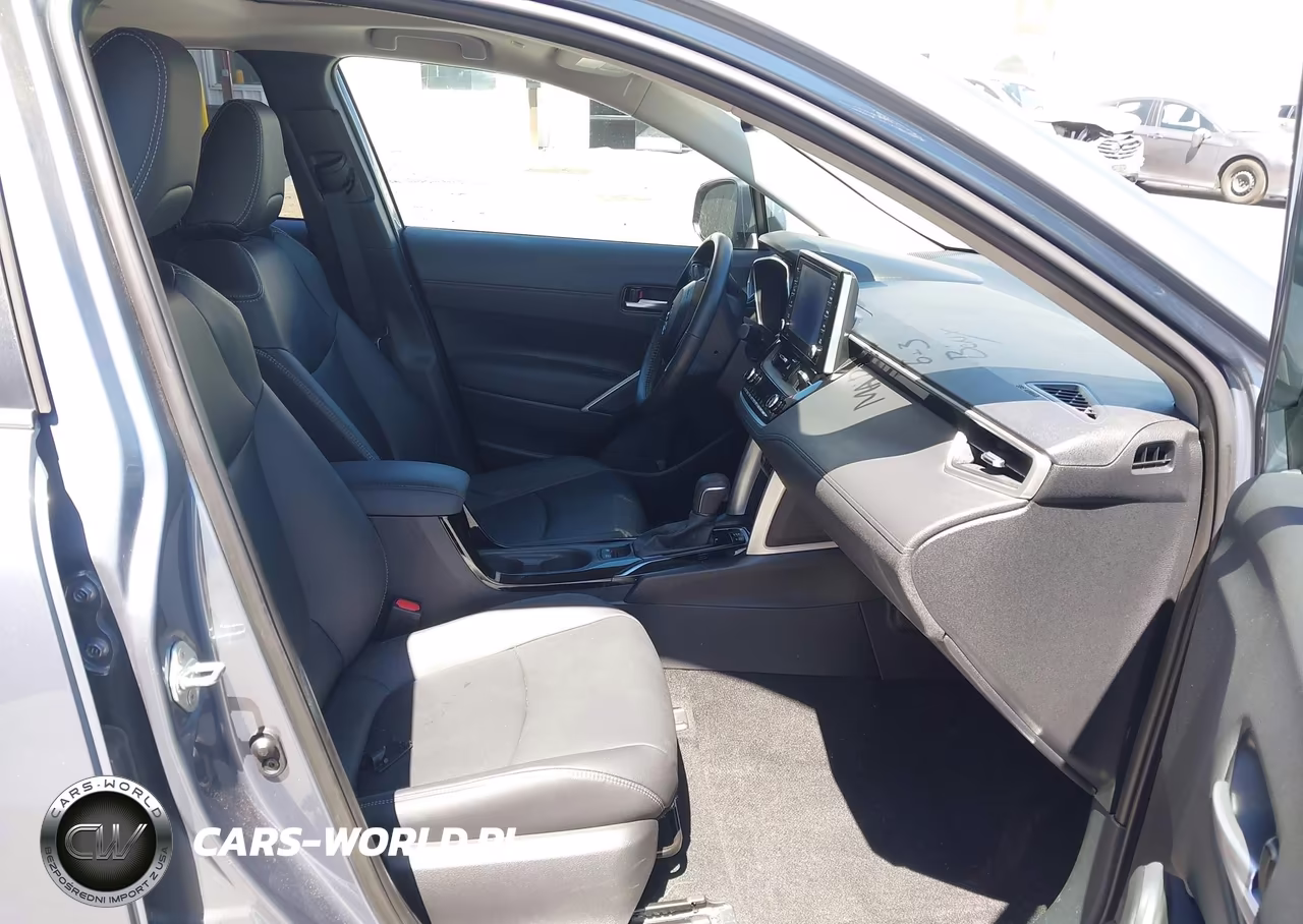 2022 Toyota Corolla Cross Xle VIN:7MUDAAAG0NV033199 - 5