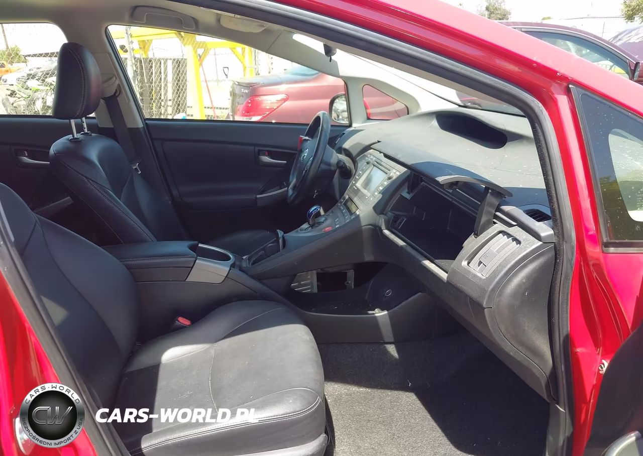 2015 Toyota Prius Persona Series Special Edition VIN:JTDKN3DU9F0397273 - 5