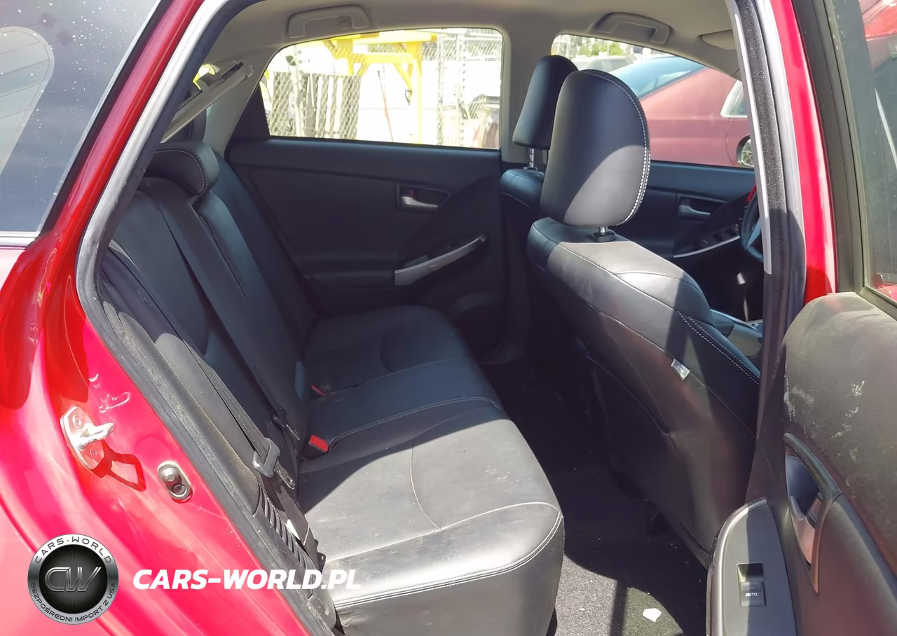 2015 Toyota Prius Persona Series Special Edition VIN:JTDKN3DU9F0397273 - 8