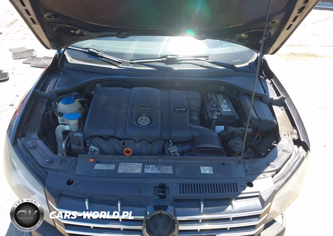 2012 Volkswagen Passat 2.5L Sel VIN:1VWCH7A36CC073039 - 10