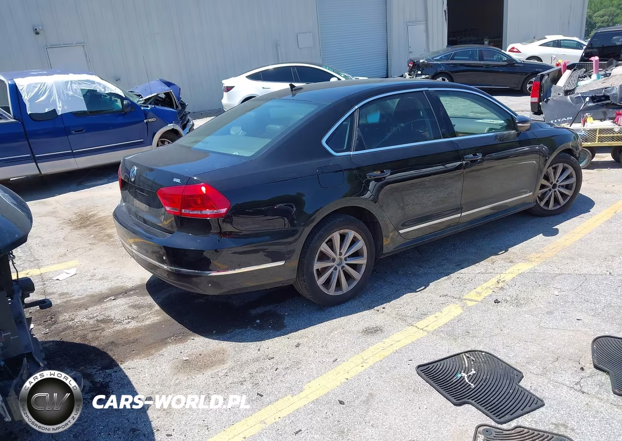 2012 Volkswagen Passat 2.5L Sel VIN:1VWCH7A36CC073039 - 4