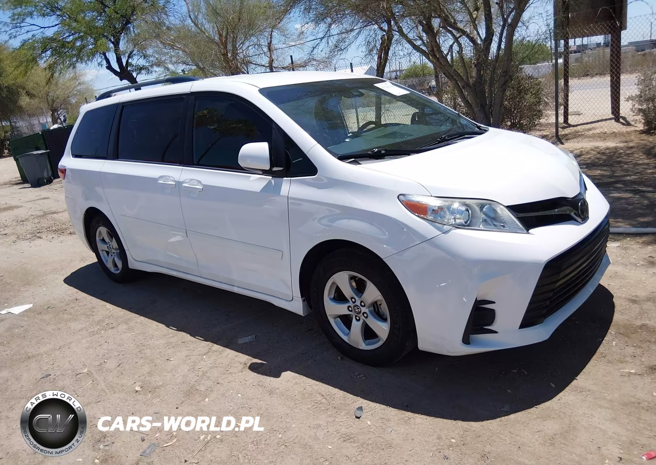 2020 Toyota Sienna Le