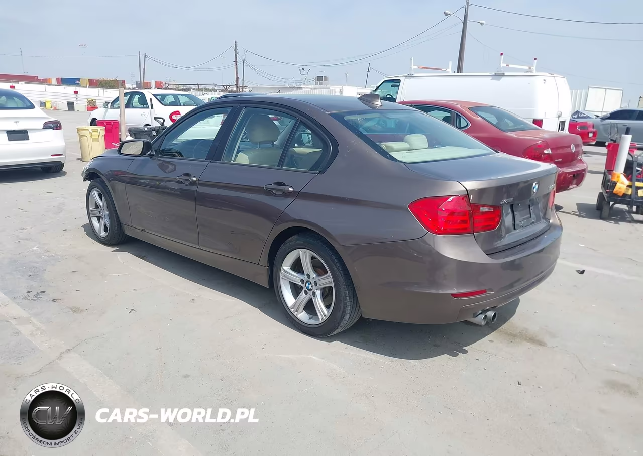 2013 BMW 328I xDrive VIN:WBA3B3C56DF540498 - 3