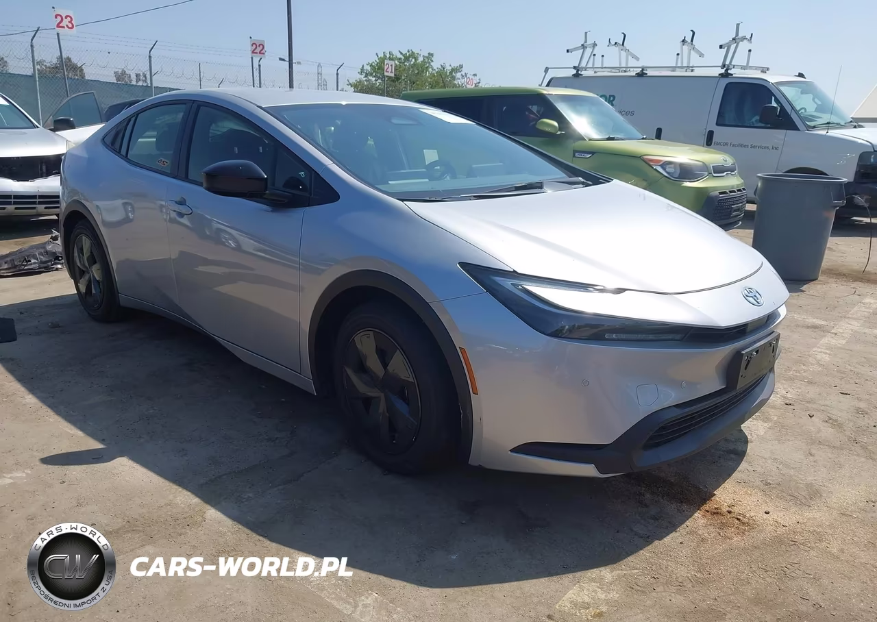 2025 Toyota Prius Le – zdjęcie 1 z 16