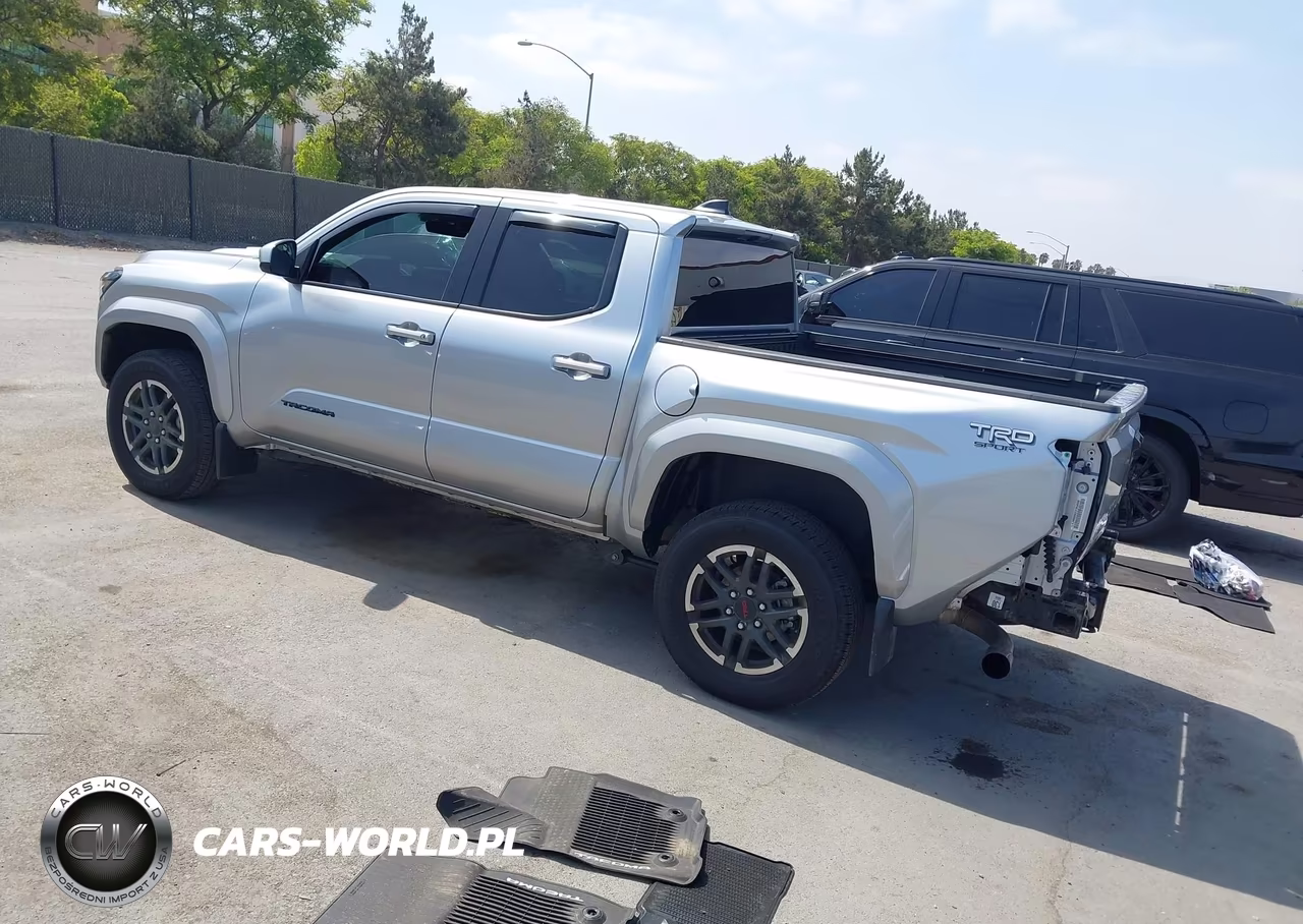 2025 Toyota Tacoma Trd Sport VIN:3TMLB5JN6SM186075 - 3
