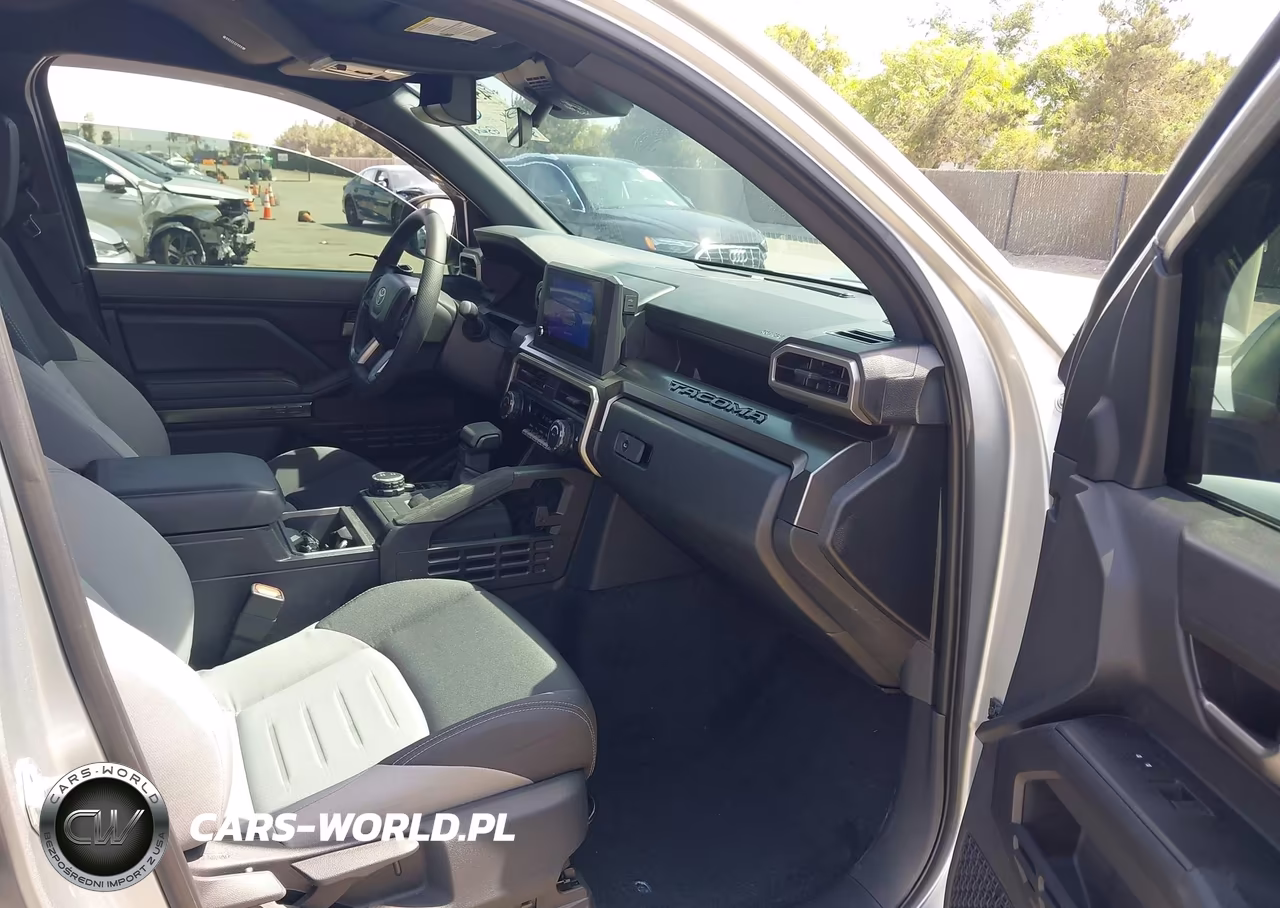 2025 Toyota Tacoma Trd Sport VIN:3TMLB5JN6SM186075 - 5
