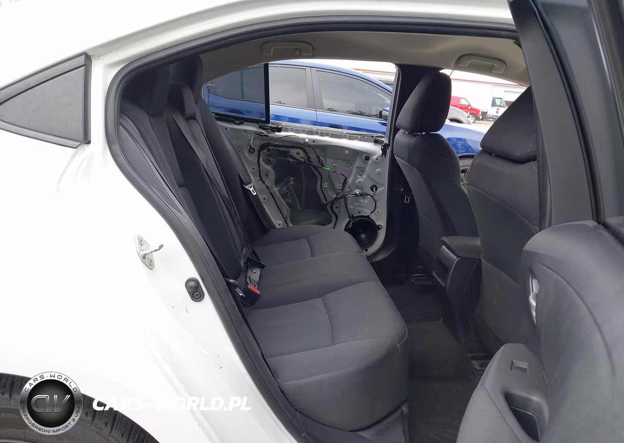 2020 Toyota Corolla Le VIN:5YFEPRAE1LP142416 - 19